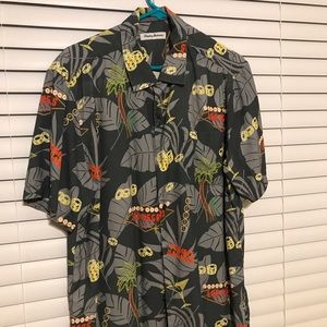 Tommy Bahama lasvegas buttondown shirt